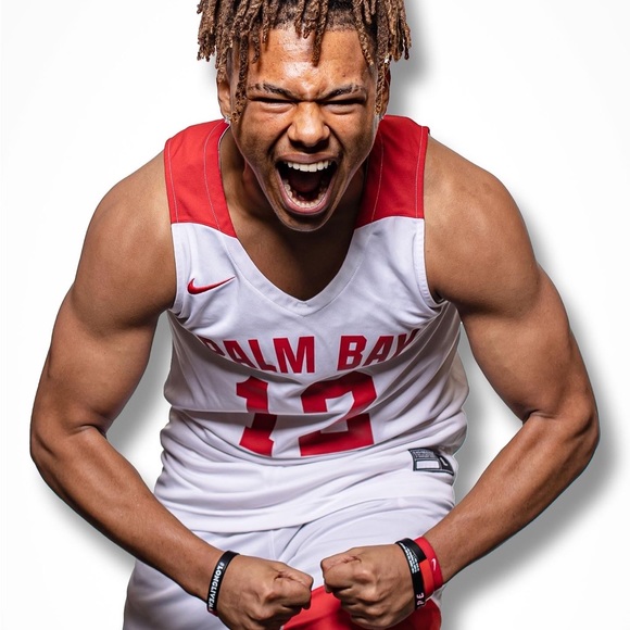 Meet your Posher, Malic - Picture 5 of 15